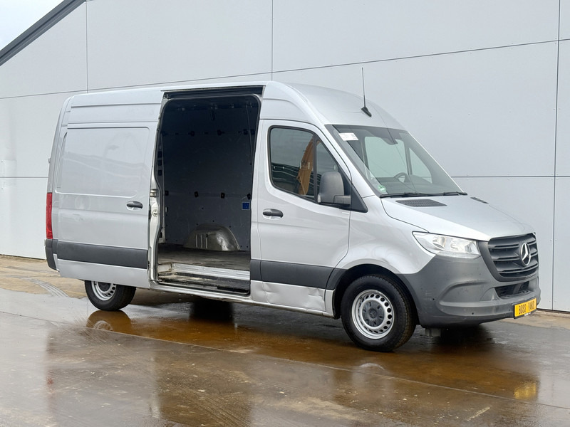 Mercedes-Benz Sprinter 315 1.9 CDI Automaat L2H2 Climate Control Carplay Camera Parkeersensoren voor achter - Väike kaubik: pilt 5 Mercedes-Benz Sprinter 315 1.9 CDI Automaat L2H2 Climate Control Carplay Camera Parkeersensoren voor achter - Väike kaubik: pilt 5