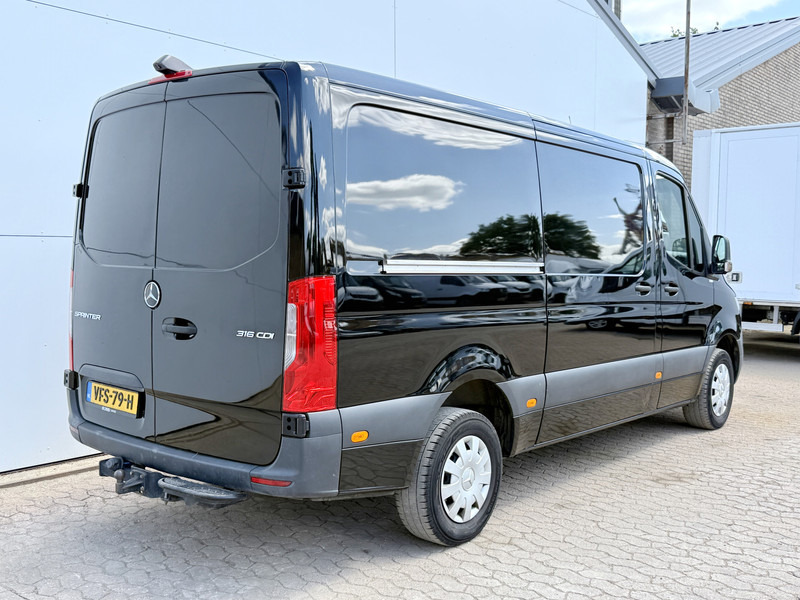 Mercedes-Benz Sprinter 316 CDI Automaat L2H1 Climate Control Cruise Control Camera Trekhaak 3.5 Ton Trekgewicht - Kaubik: pilt 3 Mercedes-Benz Sprinter 316 CDI Automaat L2H1 Climate Control Cruise Control Camera Trekhaak 3.5 Ton Trekgewicht - Kaubik: pilt 3