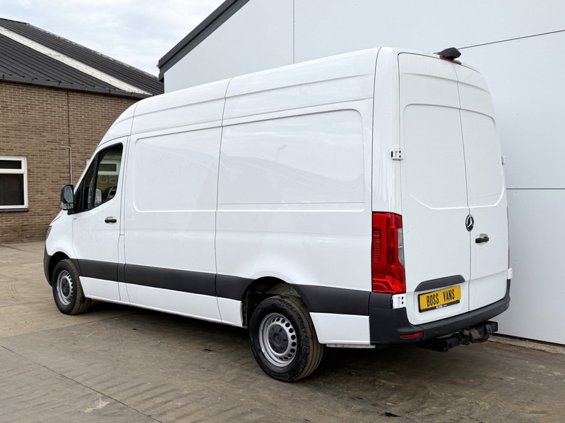 Mercedes-Benz Sprinter 317 1.9 CDI L2H2 Climate Control Cruise Control Camera ESP Lane Assist Trekhaak - Kaubik: pilt 2 Mercedes-Benz Sprinter 317 1.9 CDI L2H2 Climate Control Cruise Control Camera ESP Lane Assist Trekhaak - Kaubik: pilt 2