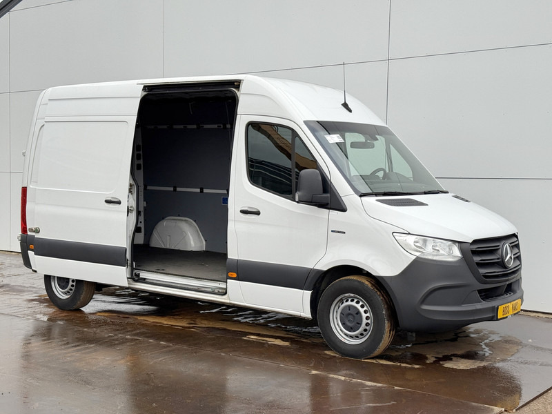 Mercedes-Benz eSprinter 112 L2H2 100% Elektrisch 55kWh 168km WLTP 80kw Snelladen Climate Control Camera Stoelverwarming - Kaubik, Elektrikaubik: pilt 5 Mercedes-Benz eSprinter 112 L2H2 100% Elektrisch 55kWh 168km WLTP 80kw Snelladen Climate Control Camera Stoelverwarming - Kaubik, Elektrikaubik: pilt 5