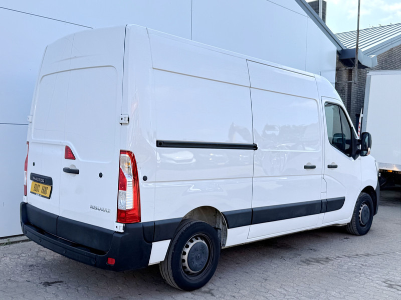 Renault Master T33 2.3 DCI 135PK L2H2 Airco Cruise Control Parkeersensoren - Väike kaubik: pilt 3 Renault Master T33 2.3 DCI 135PK L2H2 Airco Cruise Control Parkeersensoren - Väike kaubik: pilt 3