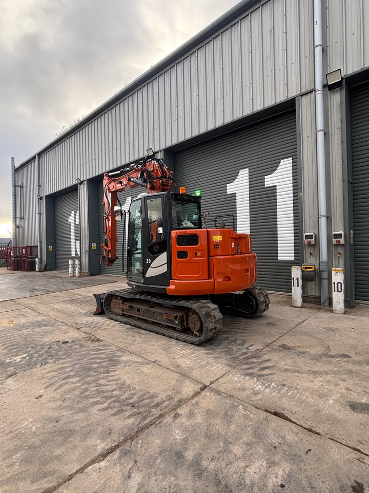 Hitachi ZX85USBR-6 2PB - Miniekskavaator: pilt 3 Hitachi ZX85USBR-6 2PB - Miniekskavaator: pilt 3