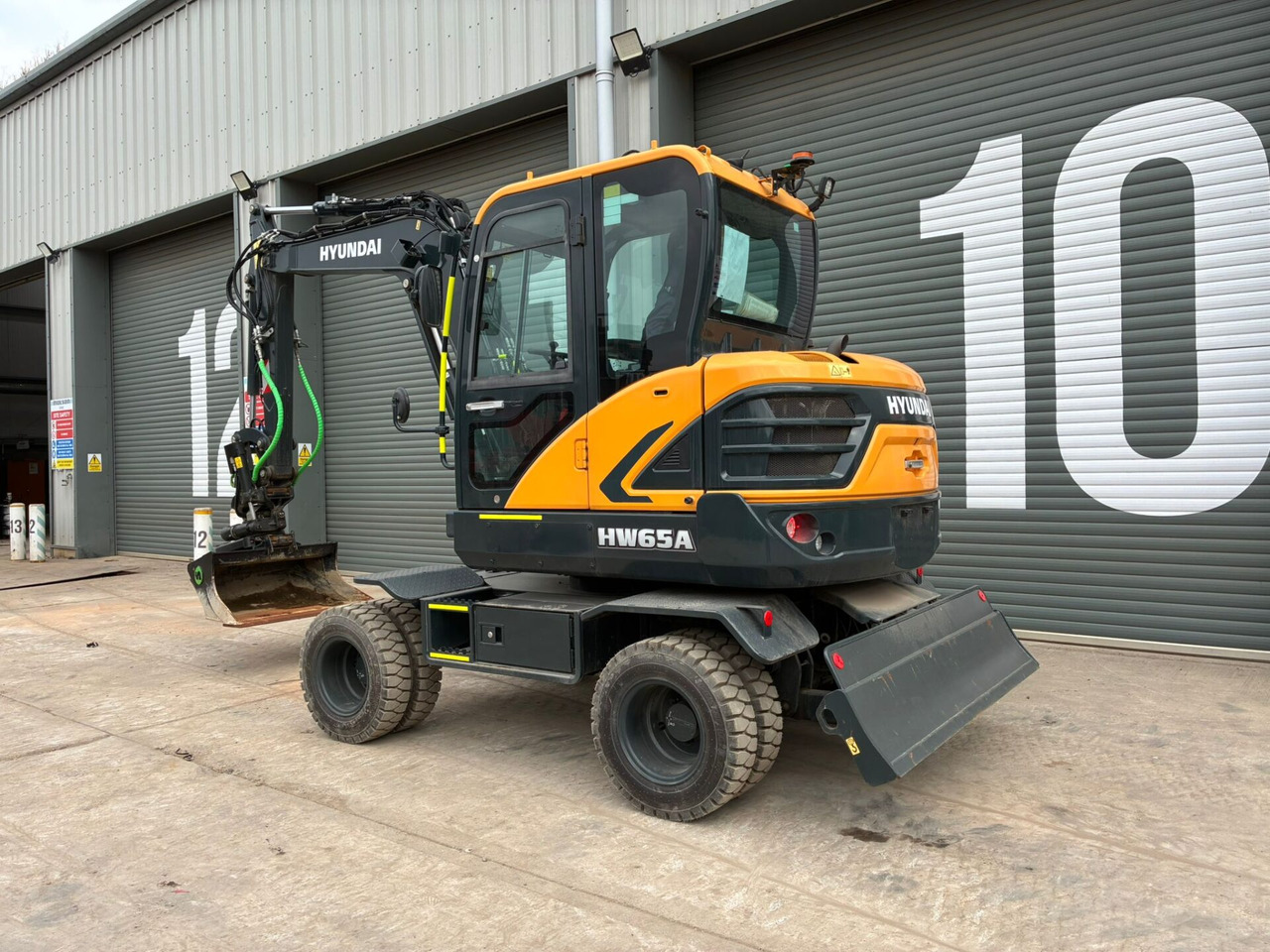 Hyundai HW65AH Ex Demo - Ratastel ekskavaator: pilt 3 Hyundai HW65AH Ex Demo - Ratastel ekskavaator: pilt 3