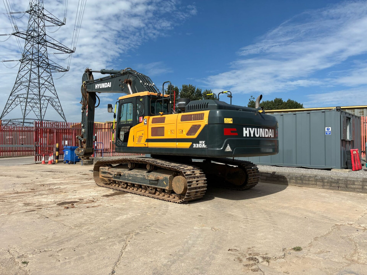 Hyundai HX330 - Lintekskavaator: pilt 3 Hyundai HX330 - Lintekskavaator: pilt 3