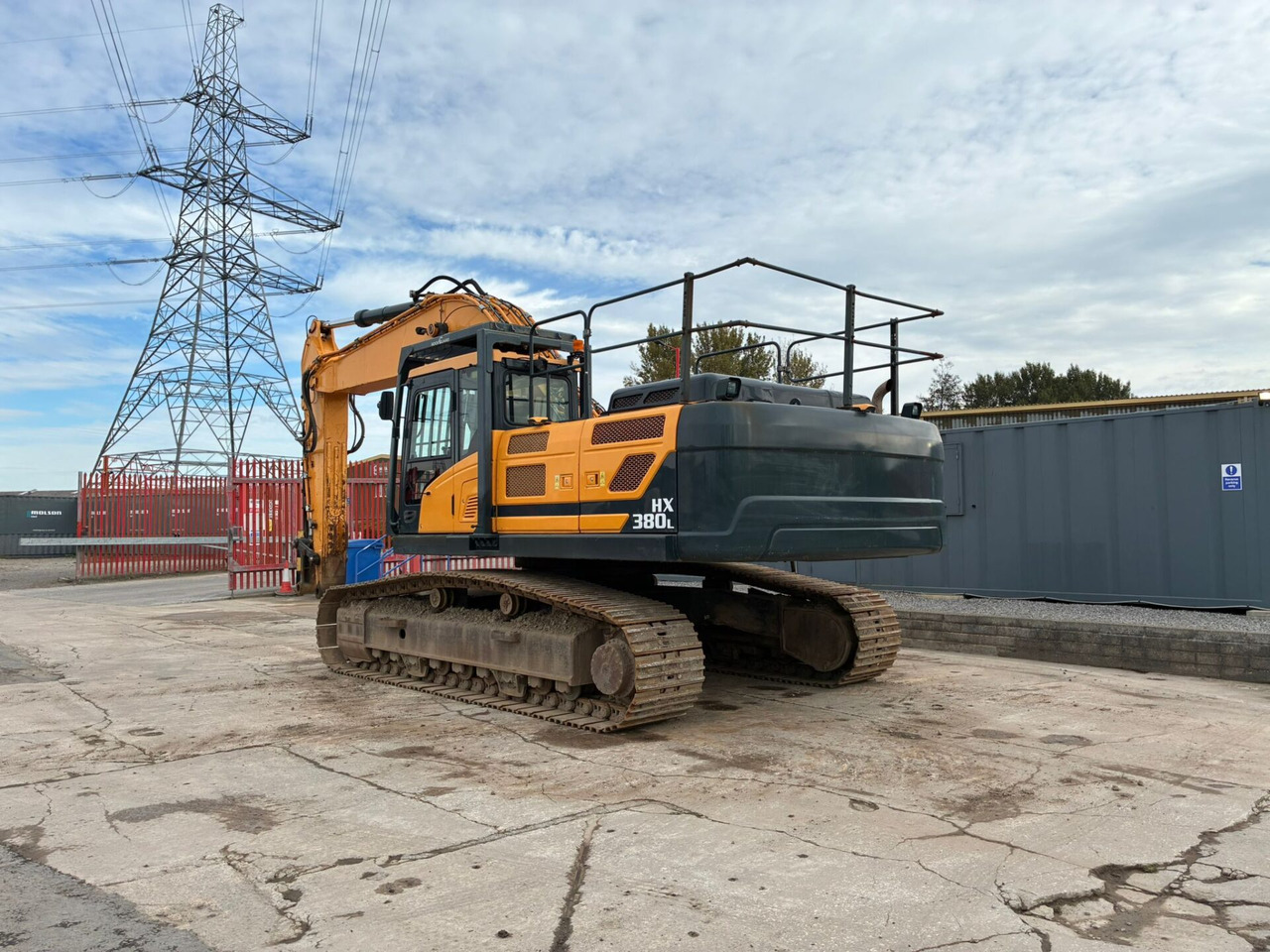 Hyundai HX380 - Lintekskavaator: pilt 3 Hyundai HX380 - Lintekskavaator: pilt 3