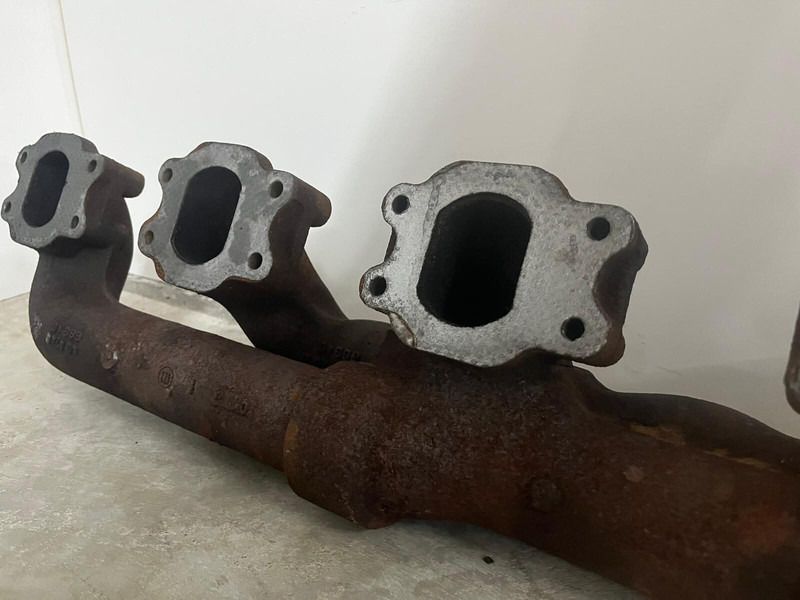 Liebherr A974 / P974 / R942 / R944 / R974 - A 974 / P 974 / R 942 / R 944 / R 974 - Mootor ja varuosad: pilt 3 Liebherr A974 / P974 / R942 / R944 / R974 - A 974 / P 974 / R 942 / R 944 / R 974 - Mootor ja varuosad: pilt 3