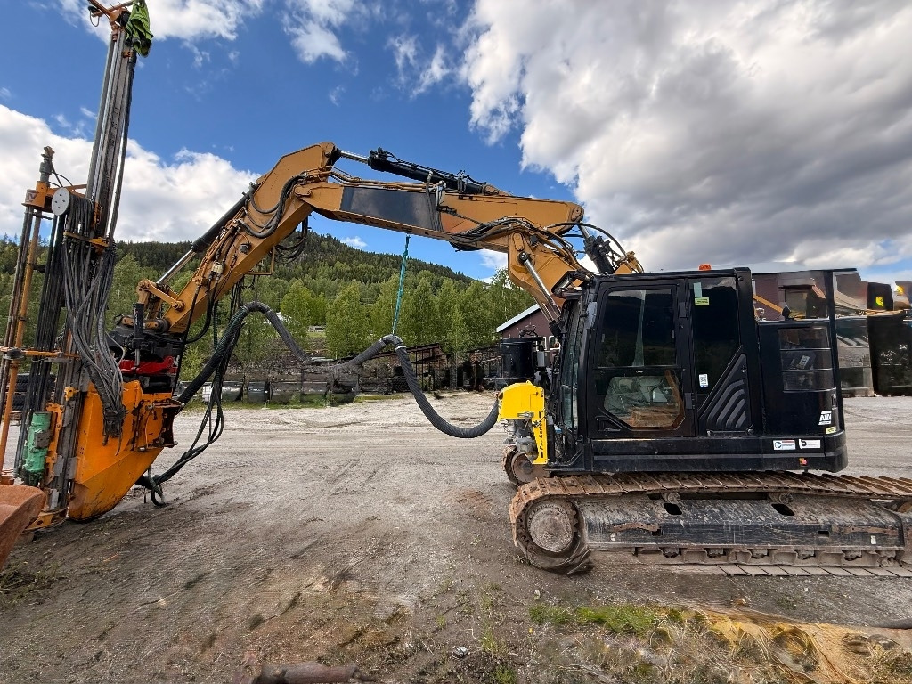Ekskavaator CAT 325 FL CR: pilt 9