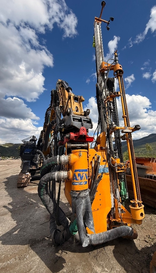 Ekskavaator CAT 325 FL CR: pilt 19