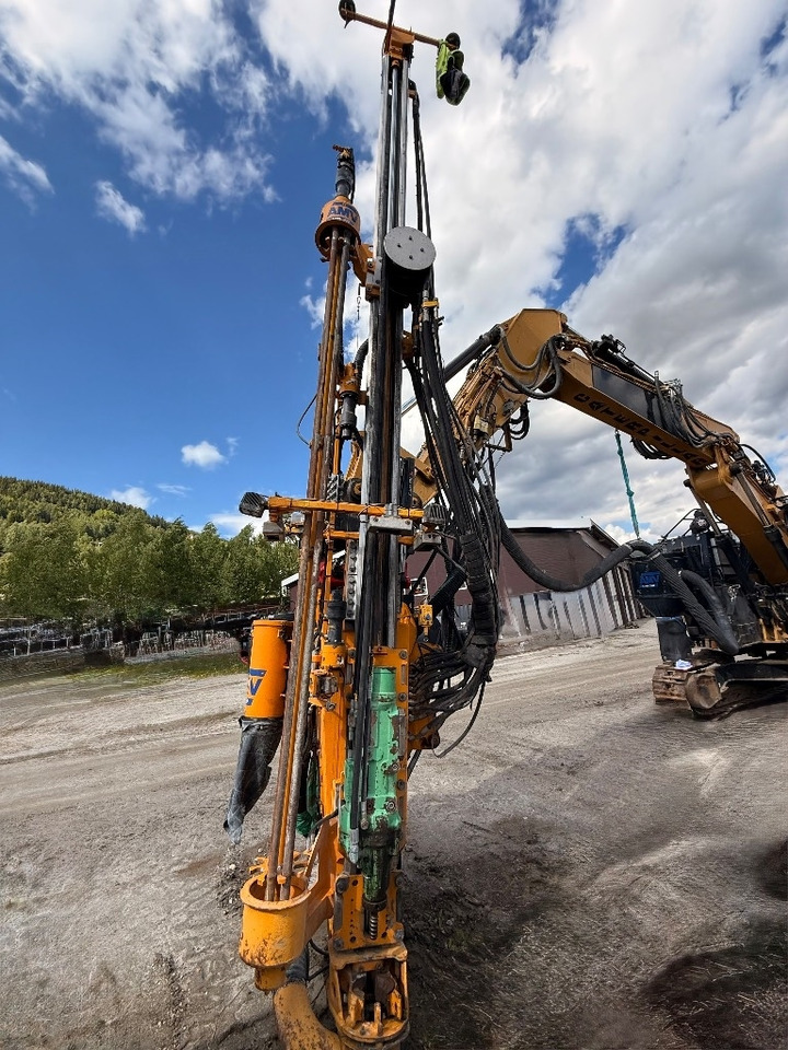 Ekskavaator CAT 325 FL CR: pilt 20