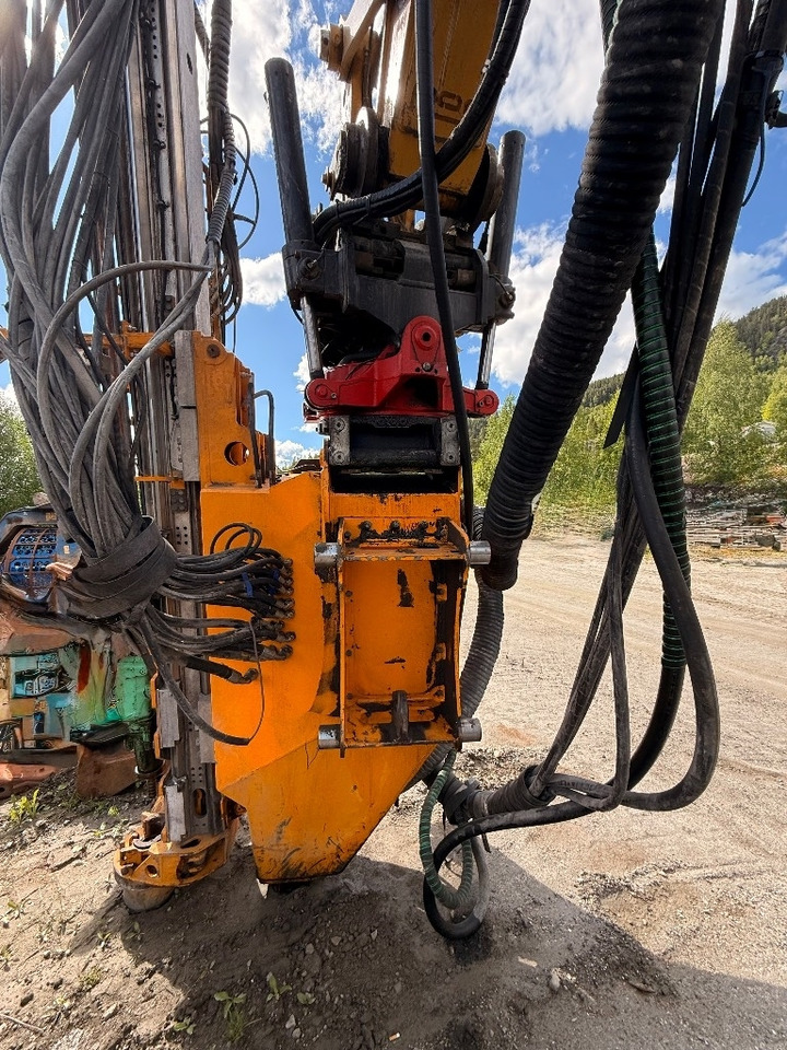 Ekskavaator CAT 325 FL CR: pilt 22