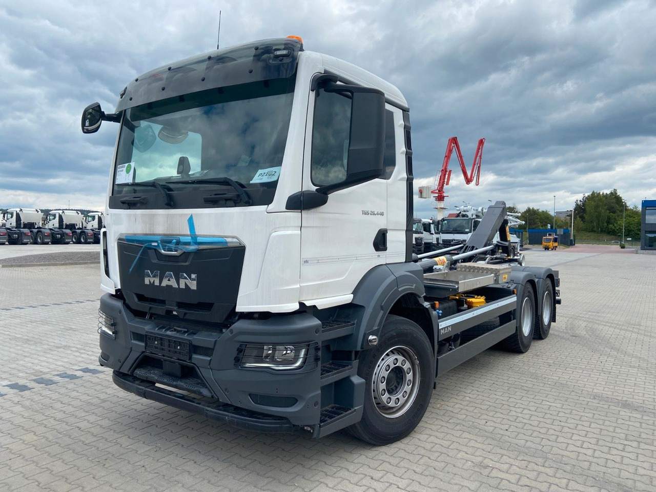 MAN TGS 26.440 6x4 Abrollkipper HYVA 20-60-S - Konkstõstukiga veoauto: pilt 2 MAN TGS 26.440 6x4 Abrollkipper HYVA 20-60-S - Konkstõstukiga veoauto: pilt 2