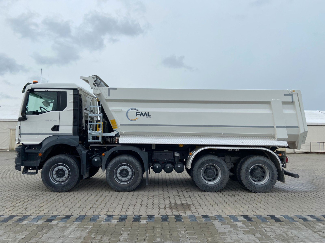MAN TGS 41.400 8x4 EURO2 FML KIPPER 21M3 - Kallurauto: pilt 4 MAN TGS 41.400 8x4 EURO2 FML KIPPER 21M3 - Kallurauto: pilt 4