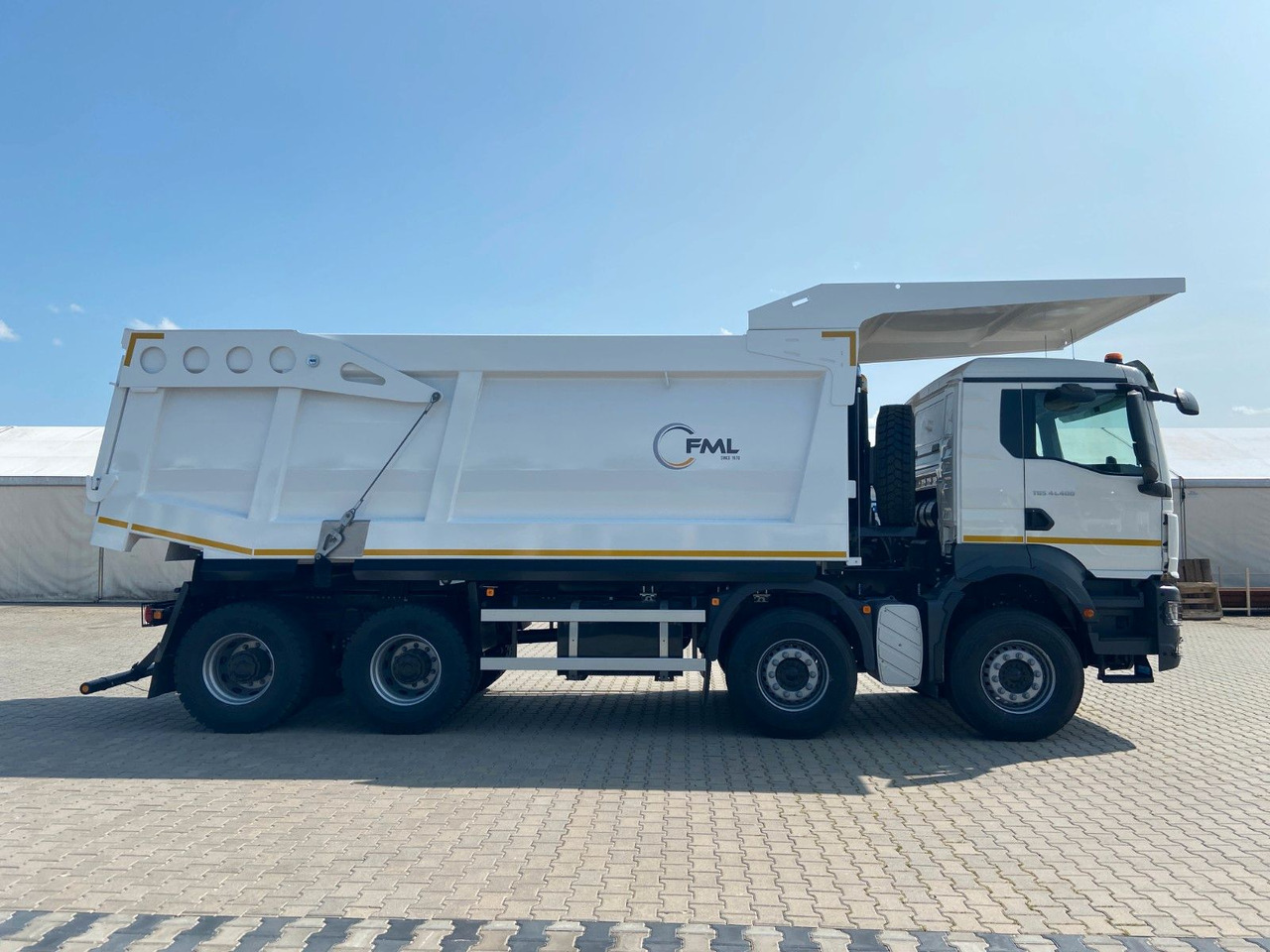 MAN TGS 44.400 8x4 EURO2 FML MINE KIPPER 23M3 MAN TGS 44.400 8x4 EURO2 FML MINE KIPPER 23M3 - Kallurauto: pilt 4 MAN TGS 44.400 8x4 EURO2 FML MINE KIPPER 23M3 MAN TGS 44.400 8x4 EURO2 FML MINE KIPPER 23M3 - Kallurauto: pilt 4