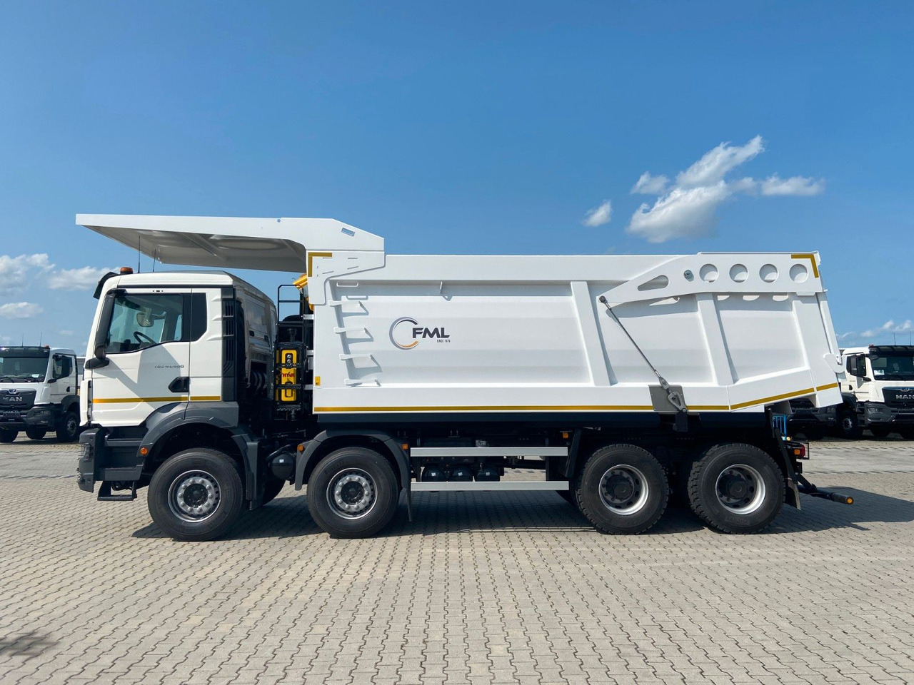 MAN TGS 44.400 8x4 EURO2 FML MINE KIPPER 23M3 MAN TGS 44.400 8x4 EURO2 FML MINE KIPPER 23M3 - Kallurauto: pilt 5 MAN TGS 44.400 8x4 EURO2 FML MINE KIPPER 23M3 MAN TGS 44.400 8x4 EURO2 FML MINE KIPPER 23M3 - Kallurauto: pilt 5