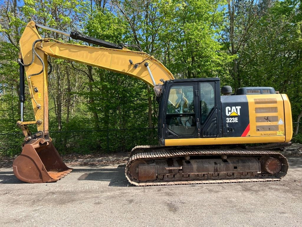 CAT 323 E - Lintekskavaator: pilt 2 CAT 323 E - Lintekskavaator: pilt 2