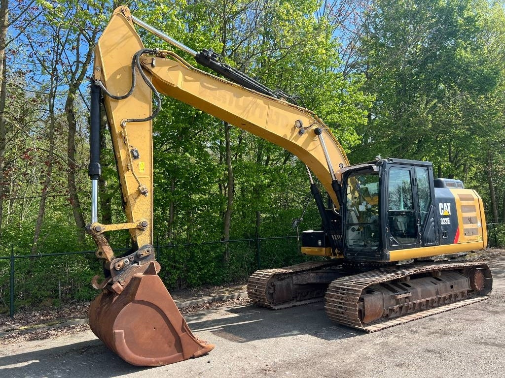 CAT 323 E - Lintekskavaator: pilt 1 CAT 323 E - Lintekskavaator: pilt 1