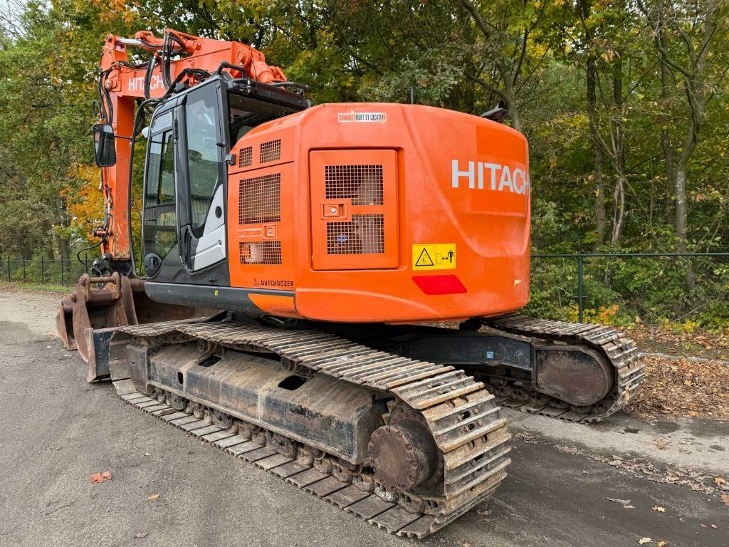 Hitachi ZX225 US LC-6 - Lintekskavaator: pilt 3 Hitachi ZX225 US LC-6 - Lintekskavaator: pilt 3
