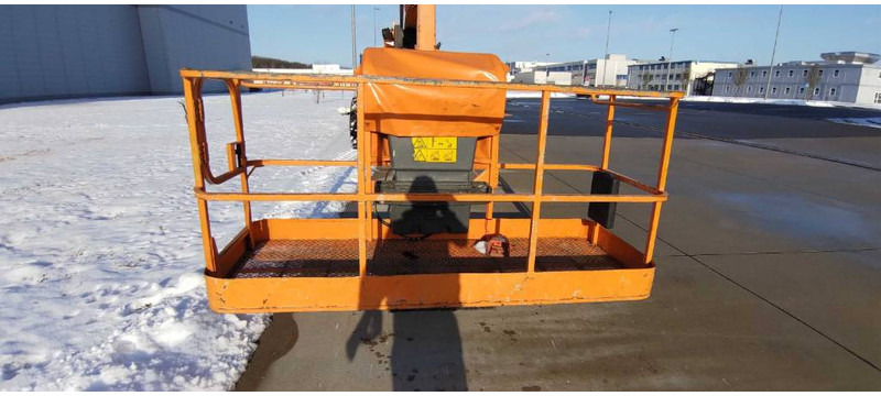 JLG 1350 AJP - Liigendpoom: pilt 4 JLG 1350 AJP - Liigendpoom: pilt 4