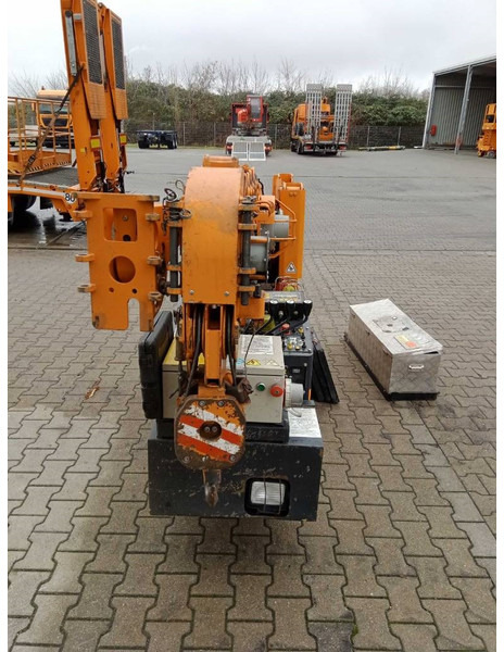 UNIC B-350 1 - Minikraana: pilt 4 UNIC B-350 1 - Minikraana: pilt 4