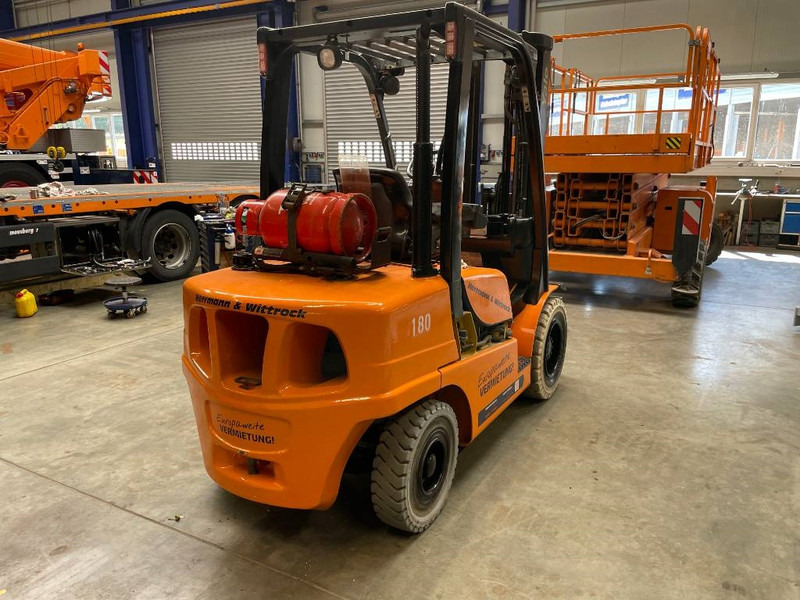 Yale GLP 35 VX - Gaasitõstuk: pilt 3 Yale GLP 35 VX - Gaasitõstuk: pilt 3