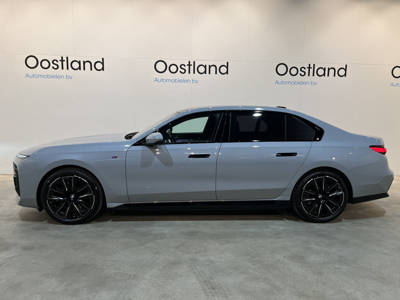 BMW i7 xDrive60 106 kWh / M Sportpakket / Panoramadak / Bowers & Wilkins / 11.600 KM !! - Sedaan: pilt 3 BMW i7 xDrive60 106 kWh / M Sportpakket / Panoramadak / Bowers & Wilkins / 11.600 KM !! - Sedaan: pilt 3