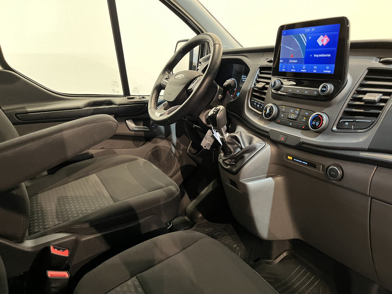 Ford Transit Custom 280 2.0 TDCI L1H1 Trend 130 PK Servicebus / Inrichting / Euro 6 / Airco / PDC / Cruise Control / Navigatie / CarPlay / Trekhaak / 3-Zits / 96.300 KM !! / BPM VRIJ !! - Väike kaubik: pilt 3 Ford Transit Custom 280 2.0 TDCI L1H1 Trend 130 PK Servicebus / Inrichting / Euro 6 / Airco / PDC / Cruise Control / Navigatie / CarPlay / Trekhaak / 3-Zits / 96.300 KM !! / BPM VRIJ !! - Väike kaubik: pilt 3