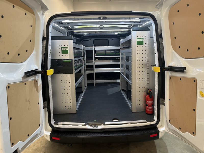 Ford Transit Custom 300 2.0 TDCI L2H1 Trend / Servicebus / Bott Inrichting / Euro 6 / Airco / CarPlay / Camera / Navigatie / 3-Zits - Väike kaubik: pilt 4 Ford Transit Custom 300 2.0 TDCI L2H1 Trend / Servicebus / Bott Inrichting / Euro 6 / Airco / CarPlay / Camera / Navigatie / 3-Zits - Väike kaubik: pilt 4
