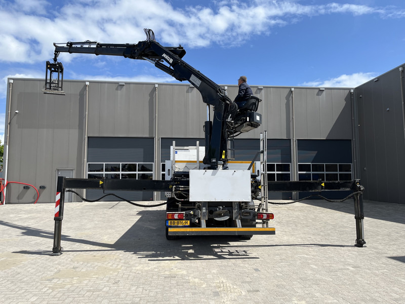 Mercedes-Benz ANTOS 2546 6X2 Bouwstoffenauto / Open laadbak vv KRAAN MKG HLK 221-3 met Palletklem - Madelveok/ Platvormveok, Kraanaga veoauto: pilt 4 Mercedes-Benz ANTOS 2546 6X2 Bouwstoffenauto / Open laadbak vv KRAAN MKG HLK 221-3 met Palletklem - Madelveok/ Platvormveok, Kraanaga veoauto: pilt 4