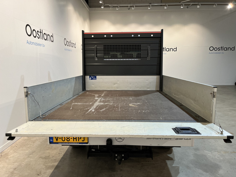 Mercedes-Benz Sprinter 315 CDI L2 RWD DC Dubbel Cabine Open Laadbak / Euro 6 / Trekhaak 3500 KG / Airco / 10.900 KM !! / BPM VRIJ !! - Madelauto, Meeskonnaauto: pilt 5 Mercedes-Benz Sprinter 315 CDI L2 RWD DC Dubbel Cabine Open Laadbak / Euro 6 / Trekhaak 3500 KG / Airco / 10.900 KM !! / BPM VRIJ !! - Madelauto, Meeskonnaauto: pilt 5