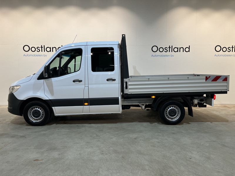 Mercedes-Benz Sprinter 315 CDI L2 RWD DC Dubbel Cabine Open Laadbak / Euro 6 / Trekhaak 3500 KG / Airco / 12.000 KM !! / BPM VRIJ !! - Madelauto, Meeskonnaauto: pilt 4 Mercedes-Benz Sprinter 315 CDI L2 RWD DC Dubbel Cabine Open Laadbak / Euro 6 / Trekhaak 3500 KG / Airco / 12.000 KM !! / BPM VRIJ !! - Madelauto, Meeskonnaauto: pilt 4