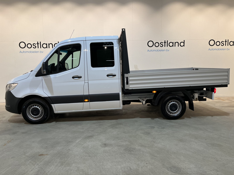 Mercedes-Benz Sprinter 315 CDI L2 RWD DC Dubbel Cabine Open Laadbak / Euro 6 / Trekhaak 3500 KG / Airco / 3-Zits / 650 KM !! / BPM VRIJ !! - Madelauto, Meeskonnaauto: pilt 2 Mercedes-Benz Sprinter 315 CDI L2 RWD DC Dubbel Cabine Open Laadbak / Euro 6 / Trekhaak 3500 KG / Airco / 3-Zits / 650 KM !! / BPM VRIJ !! - Madelauto, Meeskonnaauto: pilt 2