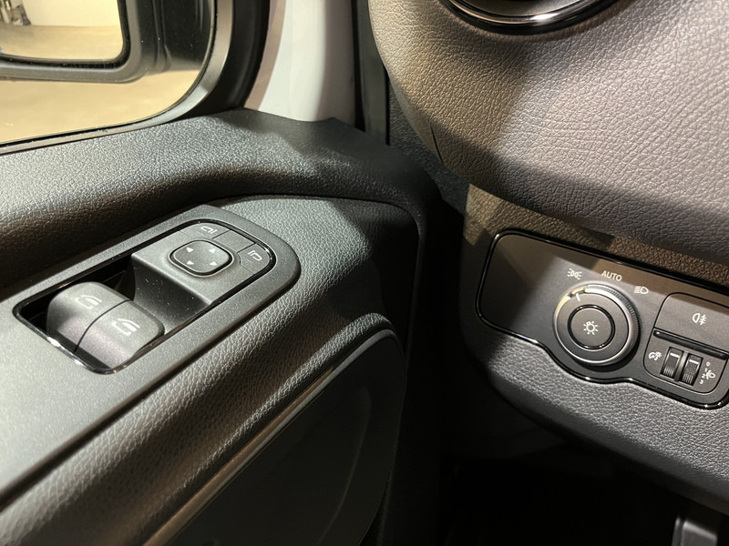 Madelauto, Meeskonnaauto Mercedes-Benz Sprinter 315 CDI L2 RWD DC Dubbel Cabine Open Laadbak / Euro 6 / Trekhaak 3500 KG / Airco / DC 7 Pers. 650 KM !! / BPM VRIJ !!: pilt 9