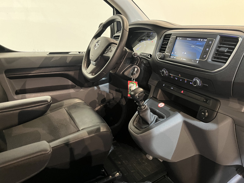 Opel Vivaro 2.0 CDTI L2H1 120 PK Servicebus / Inrichting / Euro 6 / 220V. / Airco / Cruise Control / Trekhaak / Camera / CarPlay / Navigatie / 60.800 KM !! - Väike kaubik: pilt 3 Opel Vivaro 2.0 CDTI L2H1 120 PK Servicebus / Inrichting / Euro 6 / 220V. / Airco / Cruise Control / Trekhaak / Camera / CarPlay / Navigatie / 60.800 KM !! - Väike kaubik: pilt 3