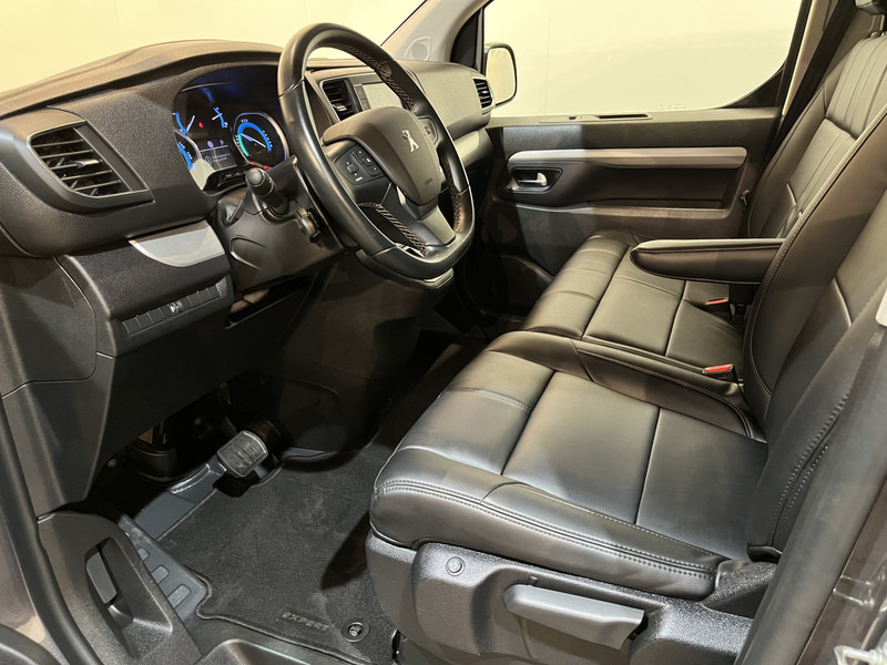 Peugeot e-Expert EV L3 DC Dubbel Cabine 75 kWh / 2X Schuifdeur / Trekhaak / Camera / Leder / CarPlay / Navigatie / Clima / Cruise / 49.300 KM !! - Väike kaubik, Meeskonnaauto: pilt 5 Peugeot e-Expert EV L3 DC Dubbel Cabine 75 kWh / 2X Schuifdeur / Trekhaak / Camera / Leder / CarPlay / Navigatie / Clima / Cruise / 49.300 KM !! - Väike kaubik, Meeskonnaauto: pilt 5
