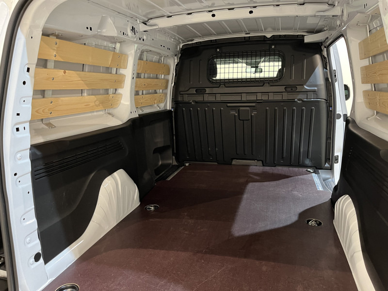 Väike kaubik, Elektrikaubik Peugeot e-Partner Premium Long 50 kWh / 100% Elektrisch / Airco / Cruise Control / PDC / Navigatie / CarPlay/ 2.500 KM !!: pilt 13