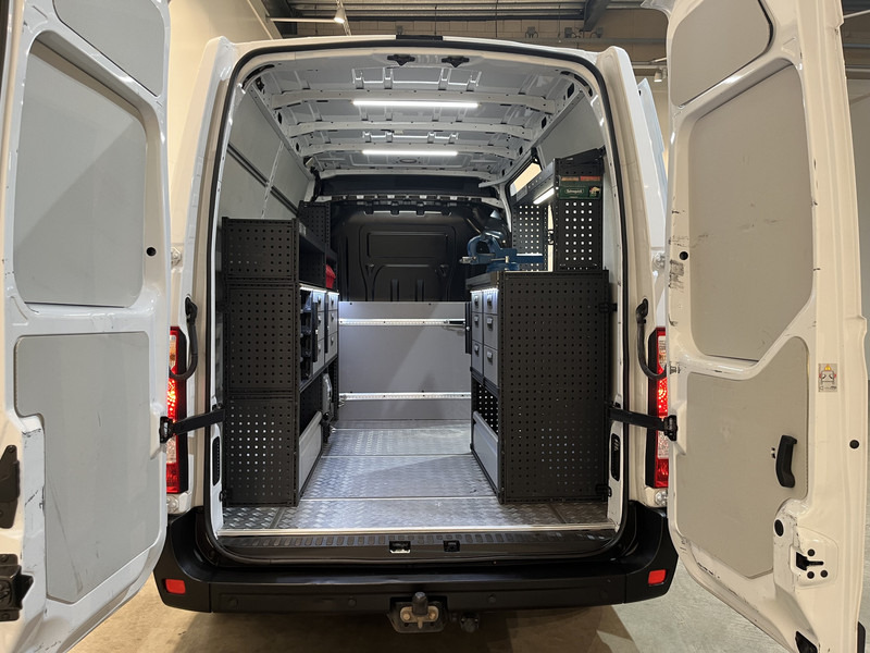 Renault Master 2.3 dCi L1H2 130 PK Servicebus / Modul-System Inrichting / Euro 6 / Airco / Cruise Control / Camera / Navigatie / Trekhaak / 73.900 KM !! - Kaubik: pilt 4 Renault Master 2.3 dCi L1H2 130 PK Servicebus / Modul-System Inrichting / Euro 6 / Airco / Cruise Control / Camera / Navigatie / Trekhaak / 73.900 KM !! - Kaubik: pilt 4