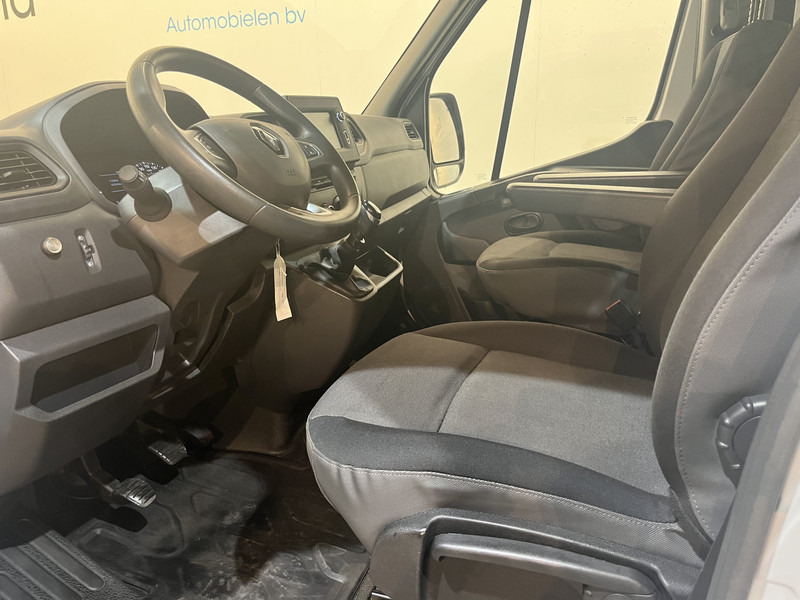 Renault Master T35 2.3 dCi 135 PK L2 Open Laadbak / Euro 6 / Airco / CarPlay / Imperiaal / Cruise Control / 11.200 KM !! - Madelauto: pilt 5 Renault Master T35 2.3 dCi 135 PK L2 Open Laadbak / Euro 6 / Airco / CarPlay / Imperiaal / Cruise Control / 11.200 KM !! - Madelauto: pilt 5