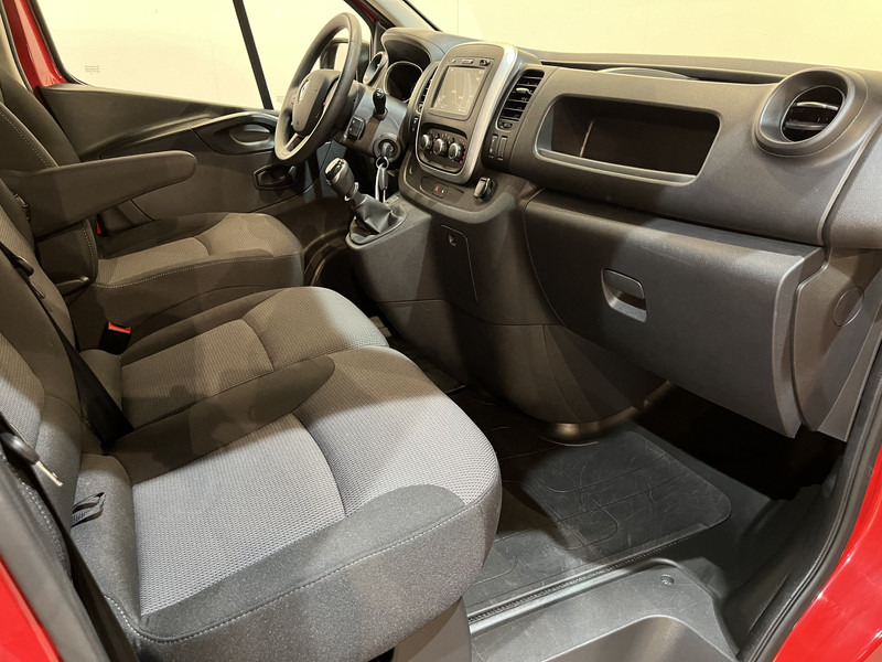 Renault Trafic 2.0 dCi 170 PK L1H1 / Euro 6 / Airco / Cruise Control / PDC / CarPlay / Navigatie / Trekhaak / LED / 3-Zits - Väike kaubik: pilt 3 Renault Trafic 2.0 dCi 170 PK L1H1 / Euro 6 / Airco / Cruise Control / PDC / CarPlay / Navigatie / Trekhaak / LED / 3-Zits - Väike kaubik: pilt 3