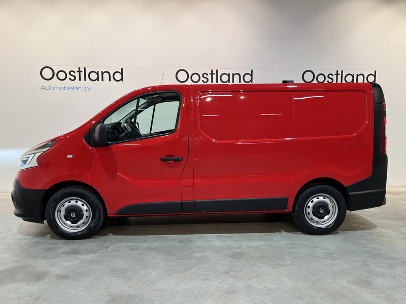 Renault Trafic 2.0 dCi 170 PK L1H1 / Euro 6 / Airco / Cruise Control / PDC / CarPlay / Navigatie / Trekhaak / LED / 3-Zits - Väike kaubik: pilt 4 Renault Trafic 2.0 dCi 170 PK L1H1 / Euro 6 / Airco / Cruise Control / PDC / CarPlay / Navigatie / Trekhaak / LED / 3-Zits - Väike kaubik: pilt 4
