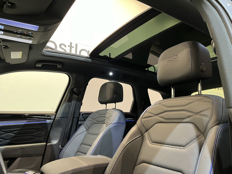 Volkswagen Touareg R 3.0 TSi 462 PK eHybrid 4MOTION Full Options / Luchtvering / IQ Matrix / 360 Camera / Panoramadak / Head-Up / Leder / Stoelventilatie / Stoelverwarming - Maastur: pilt 5 Volkswagen Touareg R 3.0 TSi 462 PK eHybrid 4MOTION Full Options / Luchtvering / IQ Matrix / 360 Camera / Panoramadak / Head-Up / Leder / Stoelventilatie / Stoelverwarming - Maastur: pilt 5