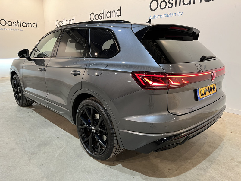 Volkswagen Touareg R 3.0 TSi 462 PK eHybrid 4MOTION Full Options / Luchtvering / IQ Matrix / 360 Camera / Panoramadak / Head-Up / Leder / Stoelventilatie / Stoelverwarming - Maastur: pilt 4 Volkswagen Touareg R 3.0 TSi 462 PK eHybrid 4MOTION Full Options / Luchtvering / IQ Matrix / 360 Camera / Panoramadak / Head-Up / Leder / Stoelventilatie / Stoelverwarming - Maastur: pilt 4