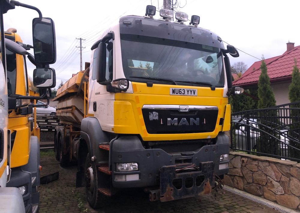 MAN TGS 26.320 6x6BB piaskarka solarka econ schmidt pług - Kommunaal-/ Erisõiduk, Veoauto: pilt 1 MAN TGS 26.320 6x6BB piaskarka solarka econ schmidt pług - Kommunaal-/ Erisõiduk, Veoauto: pilt 1