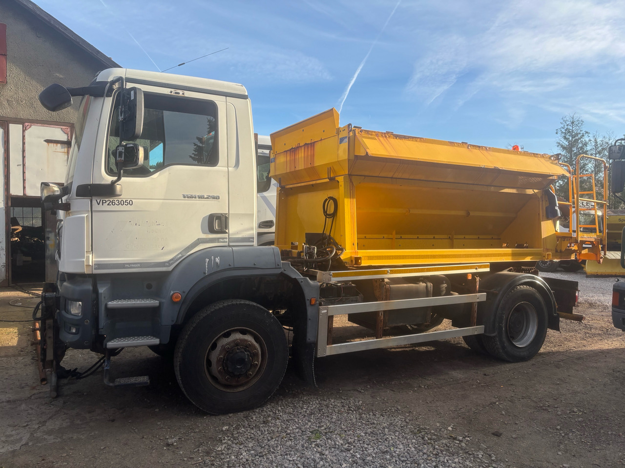 MAN TGM 18.290 4x4BB SPREADER/GRITTER/Plough - Lumekoristusmasina: pilt 5 MAN TGM 18.290 4x4BB SPREADER/GRITTER/Plough - Lumekoristusmasina: pilt 5