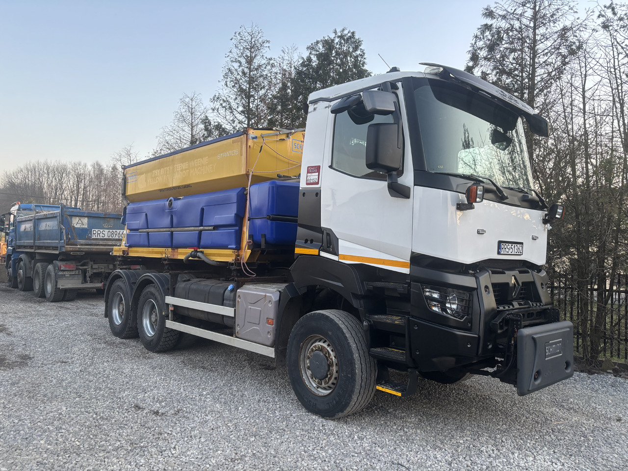 RENAULT K380 6x6 K380 6x6 SCHMIDT STRATOS III GRITTER/SPREADER PLOUGH - Lumekoristusmasina: pilt 1 RENAULT K380 6x6 K380 6x6 SCHMIDT STRATOS III GRITTER/SPREADER PLOUGH - Lumekoristusmasina: pilt 1