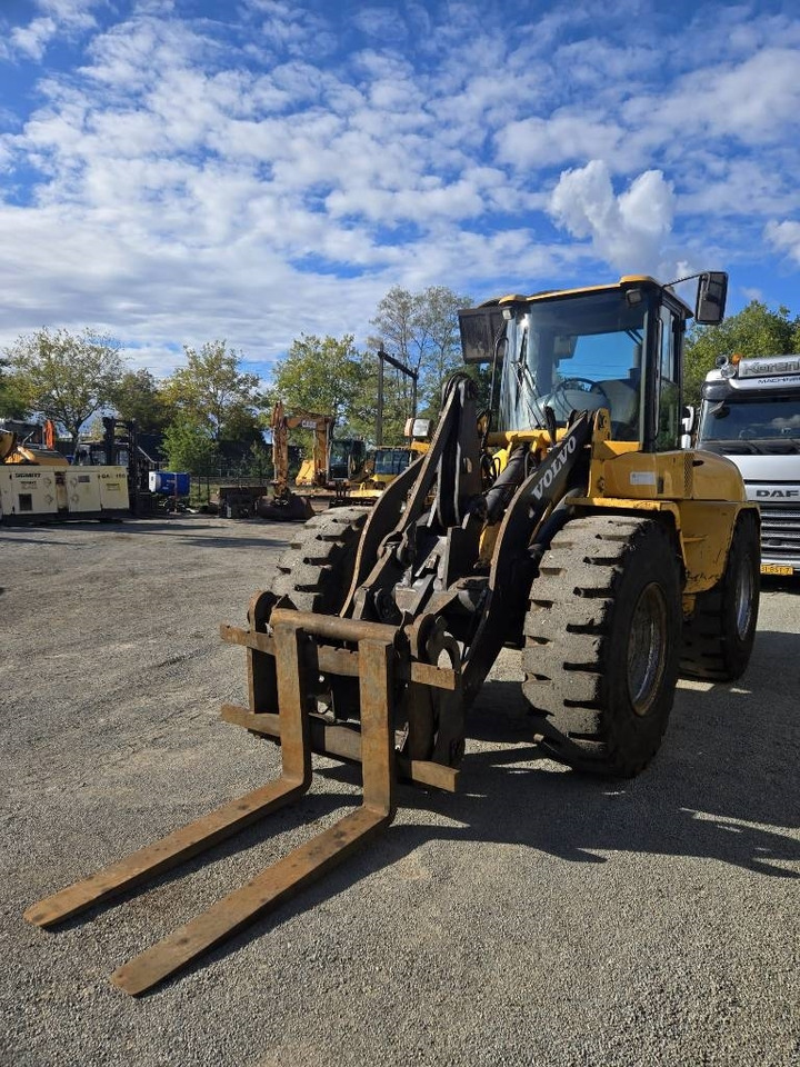 Volvo L 40 B TP - Rataslaadur: pilt 4 Volvo L 40 B TP - Rataslaadur: pilt 4