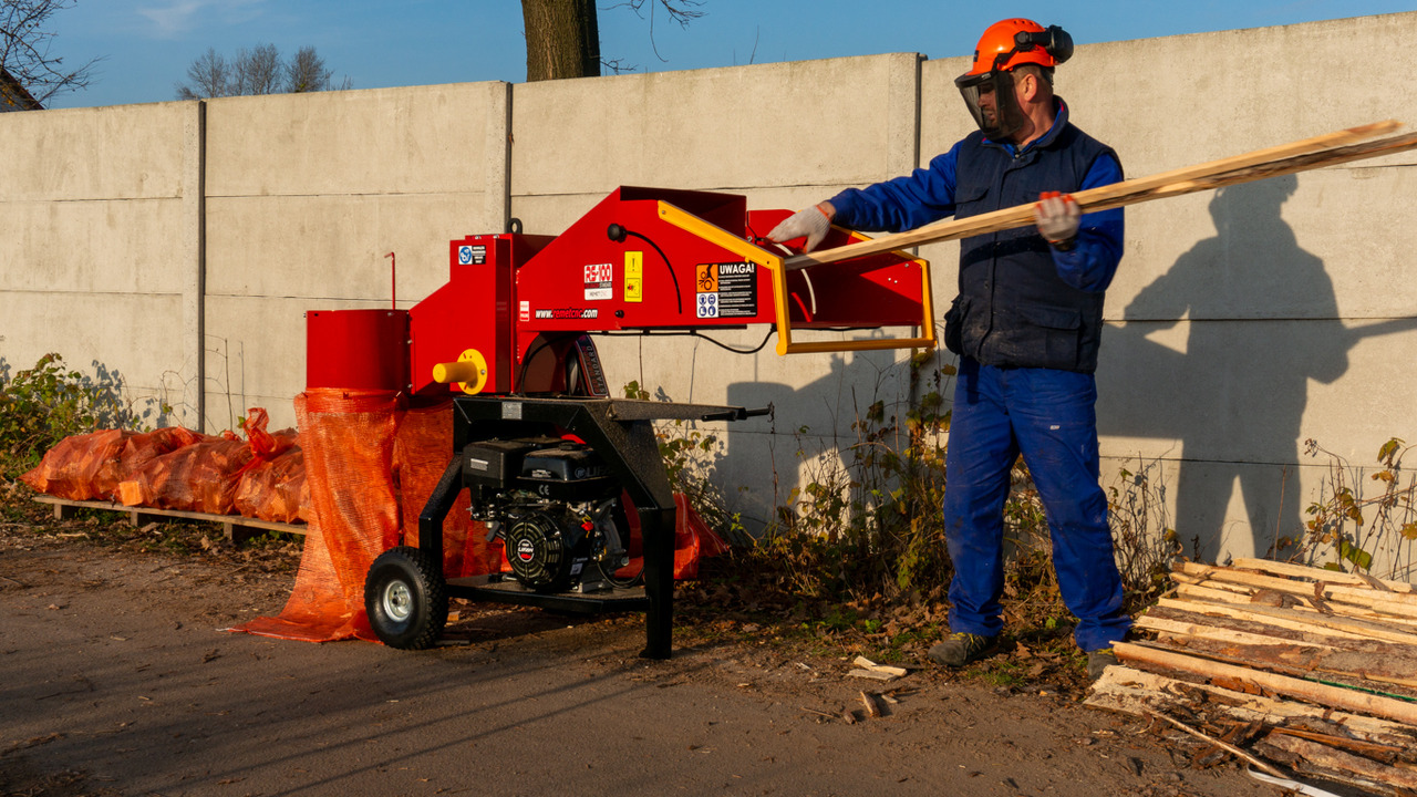 Uus Puiduhakkurid REMET RS100: pilt 17 Uus Puiduhakkurid REMET RS100: pilt 17