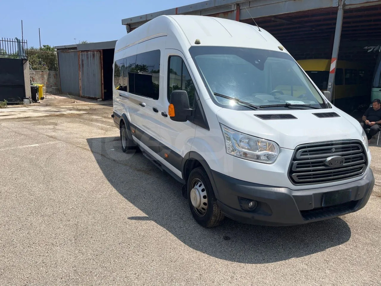 Ford Transit - Väikebuss, Mikrobuss: pilt 1 Ford Transit - Väikebuss, Mikrobuss: pilt 1