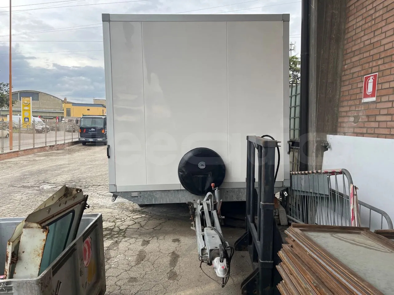 Humbaur Rimorchio - Furgoonjärelhaagis: pilt 1 Humbaur Rimorchio - Furgoonjärelhaagis: pilt 1