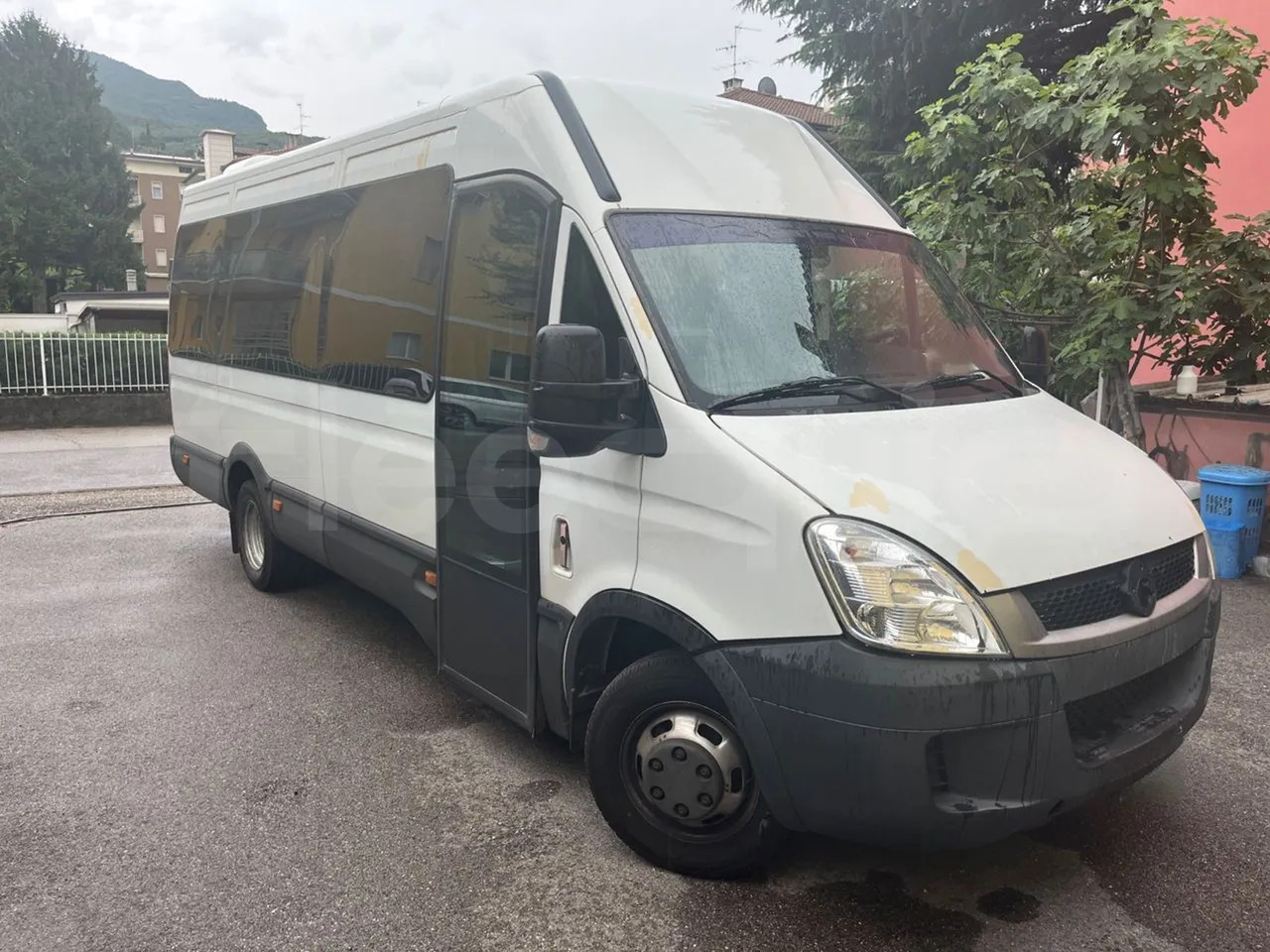 Iveco Daily - Väikebuss, Mikrobuss: pilt 1 Iveco Daily - Väikebuss, Mikrobuss: pilt 1
