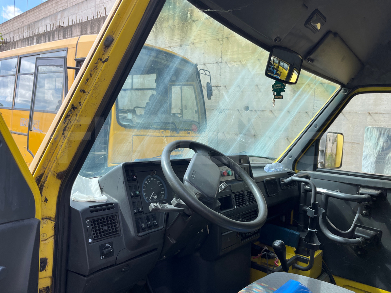 Iveco Turbo Daily - Koolibuss: pilt 5 Iveco Turbo Daily - Koolibuss: pilt 5